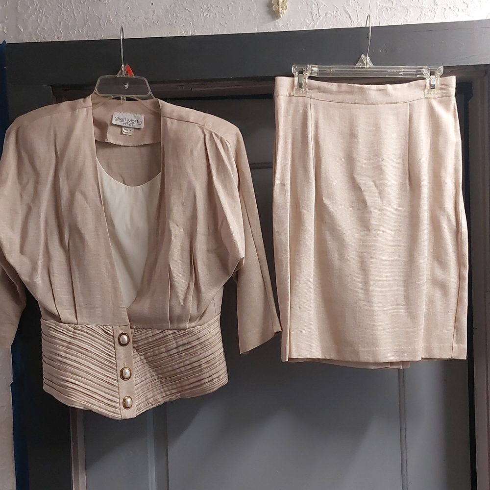 Sheri Martin Beige Skirt Set. Summer Weight. Unlined.